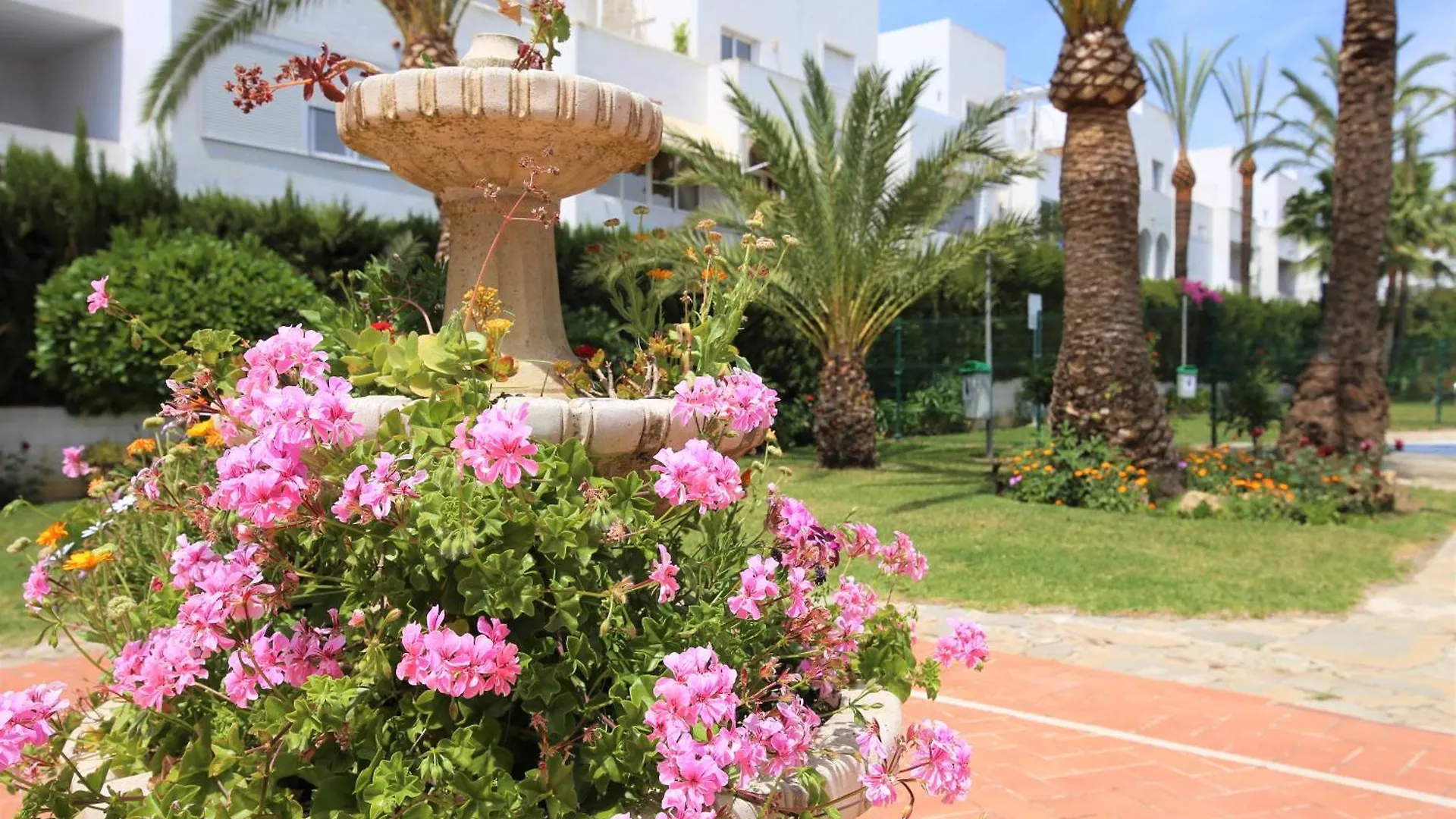 Estepona East Penthouse Apartment Sylvia 0*,